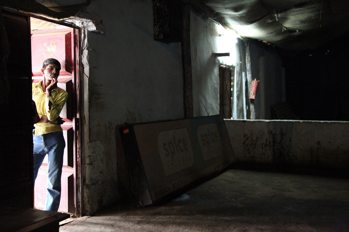 <span style="color:white">Nambu Deshwara Tent, Bangalore, 2009</span>